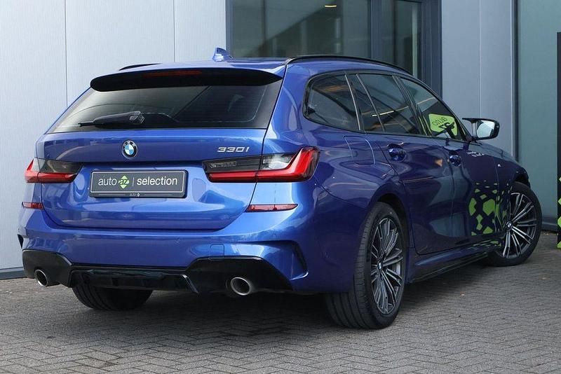 Gebraucht BMW 330 Executive 258 PS (189 kW) 2020 Blau Kombi