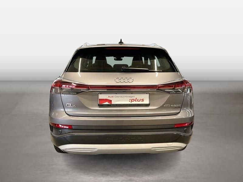 Gebraucht Audi e-tron 194 kW (265 PS) 2023 Taifungrau (metallic) SUV