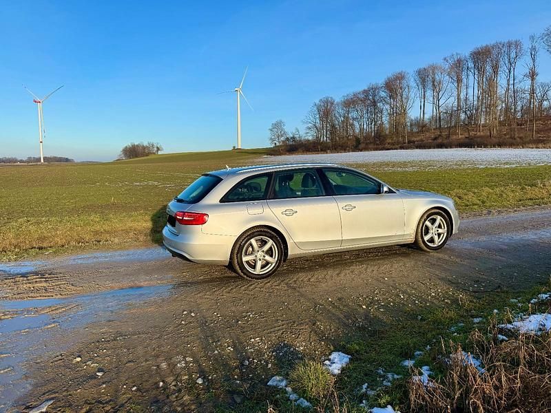 Gebraucht Audi A4 177 PS (130 kW) 2012 Silber Kombi