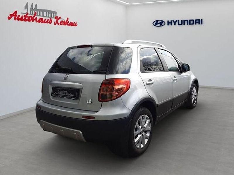 Gebraucht Fiat Sedici Easy 120 PS (88 kW) 2012 Silber SUV