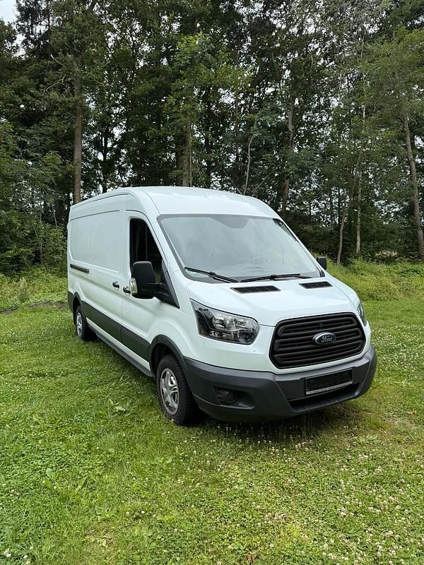Weiß Gebraucht 2017 Ford Transit | 11.500 € (Superpreis) - Bild 1/4