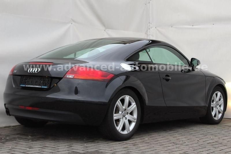 Second-hand Audi TT Advanced 160 CP (117 kW) 2008 Negru Coupe