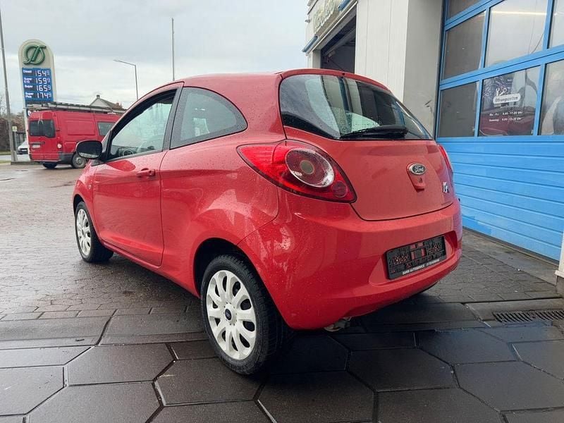 Gebraucht Ford Ka Titanium 69 PS (50 kW) 2010 Rot Kleinwagen