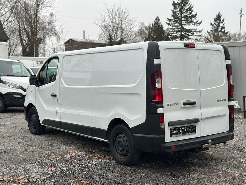 Gebraucht Renault Trafic Komfort 120 PS (88 kW) 2021 Weiß Van / Kleinbus