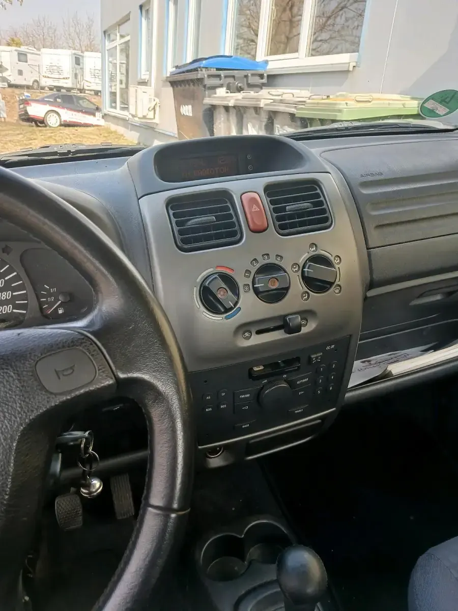 Gebraucht Opel Agila 60 PS (44 kW) 2005 Grau Van / Kleinbus