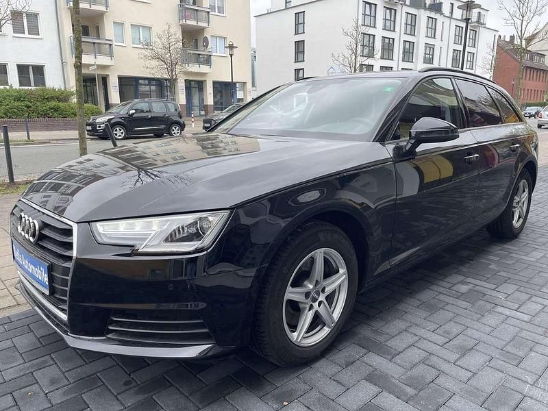 Schwarz Gebraucht 2017 Audi A4 Design Kombi | 15.900 € (Guter Preis) - Bild 1/4