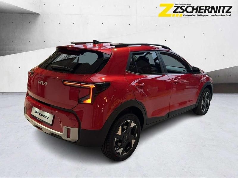 Neu Kia Stonic Vision 101 PS (74 kW) 2025 (beg) signalrot (m) SUV