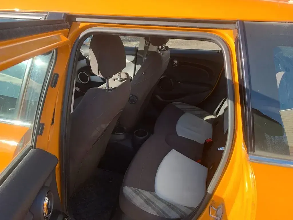 Gebraucht Mini Cooper D 116 PS (85 kW) 2015 Orange Kleinwagen