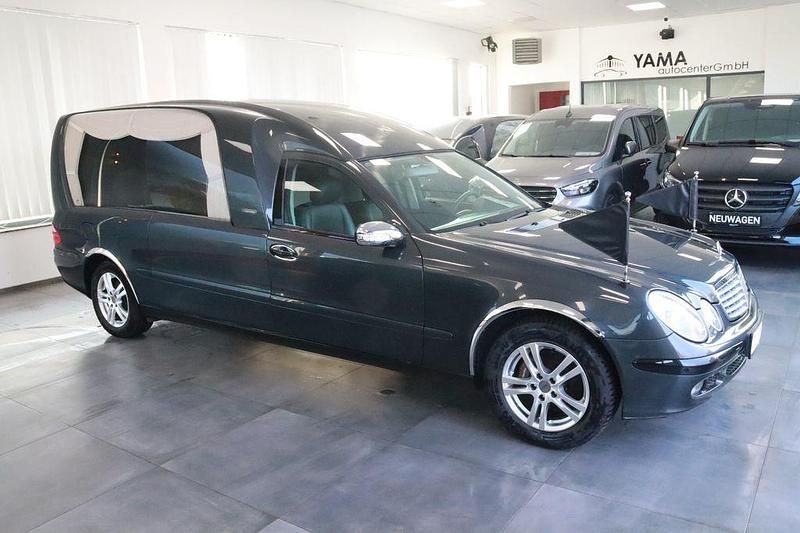 Gebraucht Mercedes E270 177 PS (130 kW) 2005 Blau Limousine