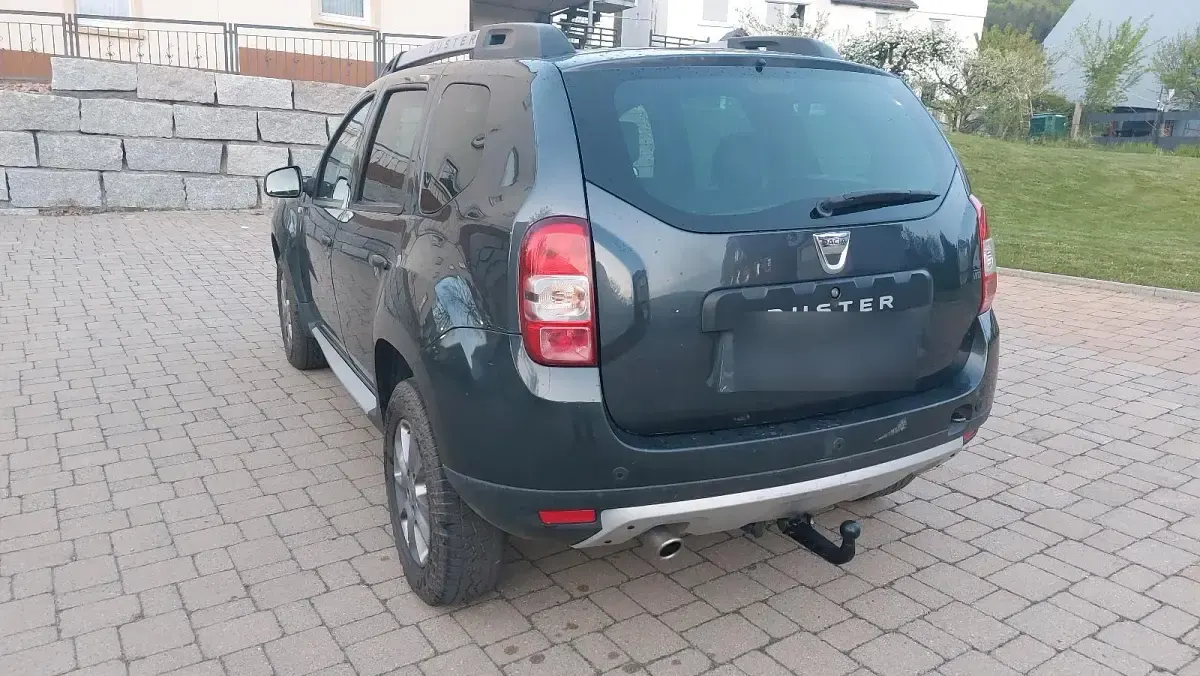 Gebraucht Dacia Duster 109 PS (80 kW) 2014 Grau SUV