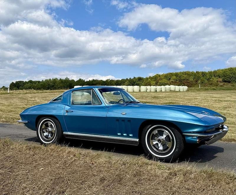 Blau Gebraucht 1966 Corvette Stingray Coupé | 69.900 € - Bild 1/4