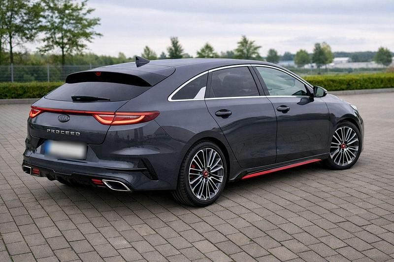 Gebraucht Kia ProCeed GT 204 PS (150 kW) 2020 Grau Kombi