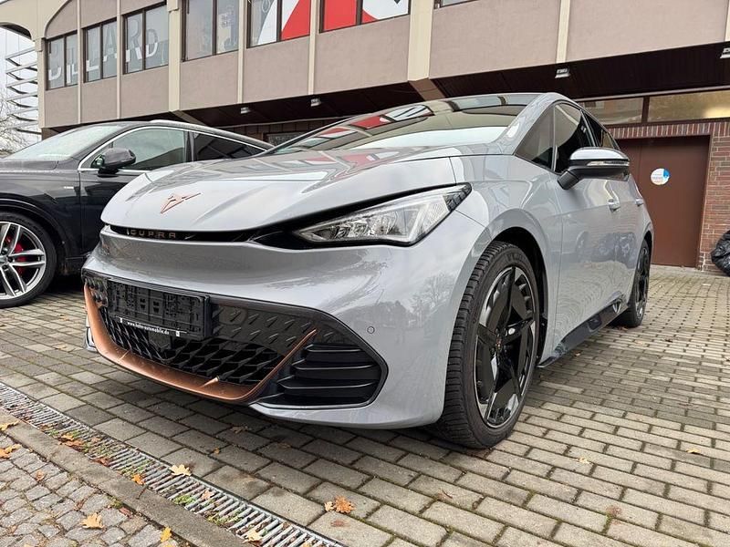 Vaporgrau Gebraucht 2022 Cupra Born Kleinwagen | 22.888 € (Superpreis) - Bild 1/4