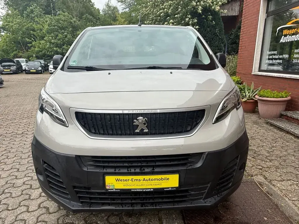 Gebraucht Peugeot Expert 116 PS (85 kW) 2018 Grau Van