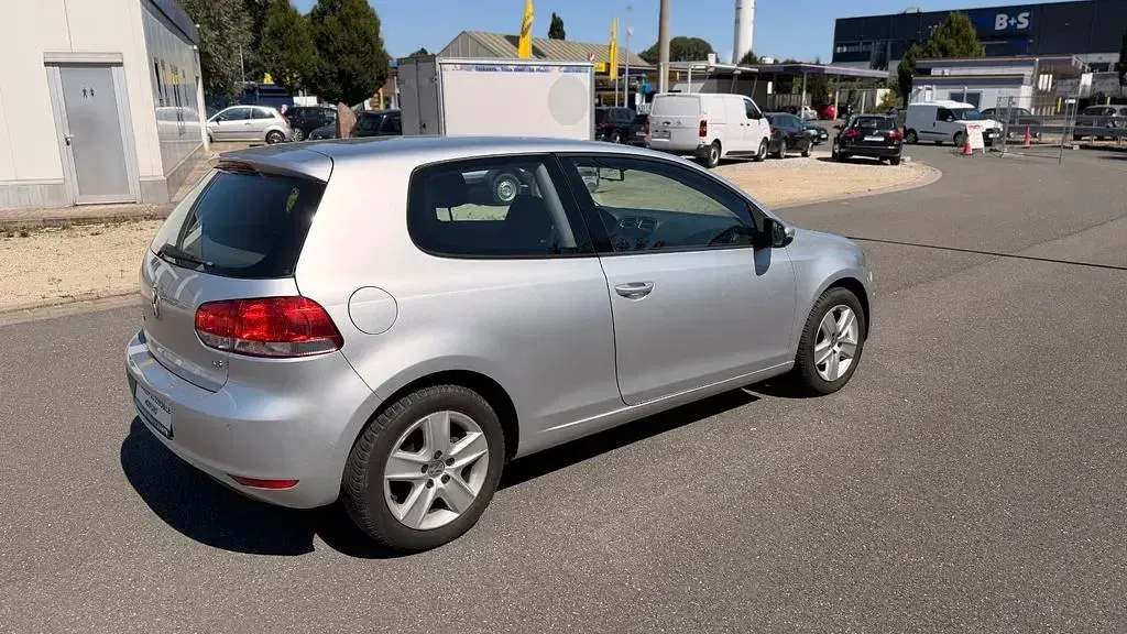 Gebraucht VW Golf VI 102 PS (75 kW) 2009 Silber Limousine