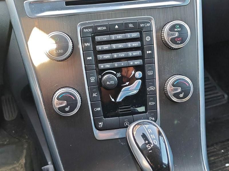 Gebraucht Volvo XC60 Summum 181 PS (133 kW) 2014 SUV