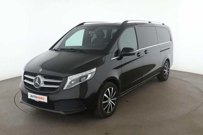 Schwarz Gebraucht 2020 Mercedes V300 Avantgarde Van / Kleinbus | 48.100 € (Guter Preis) - Bild 1/3