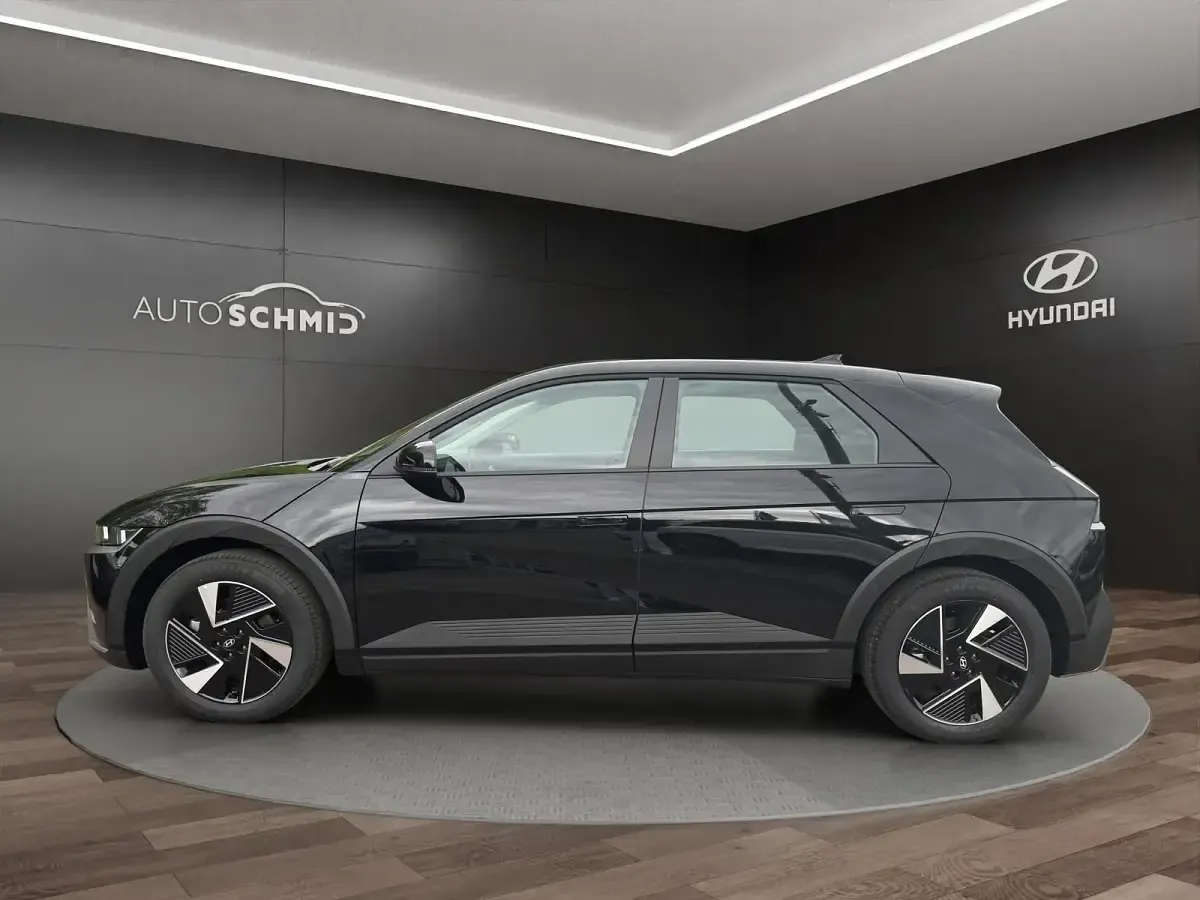 Neu Hyundai Ioniq 5 125 kW (170 PS) 2026 Abyss black / mic SUV