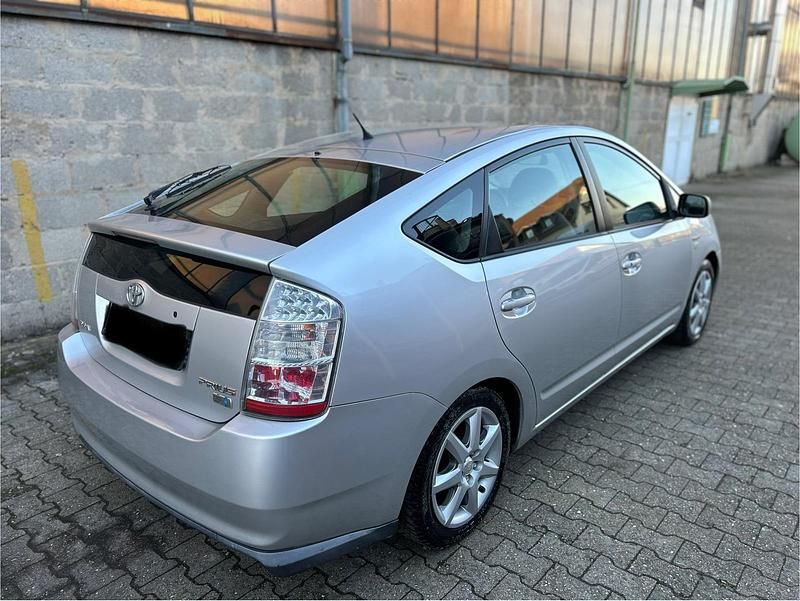 Gebraucht Toyota Prius Sol 78 PS (57 kW) 2007 Silber Kleinwagen