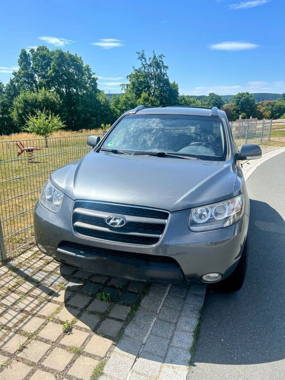 Grau Gebraucht 2009 Hyundai Santa Fe Edition+ SUV | 5.900 € (Fairer Preis) - Bild 1/4