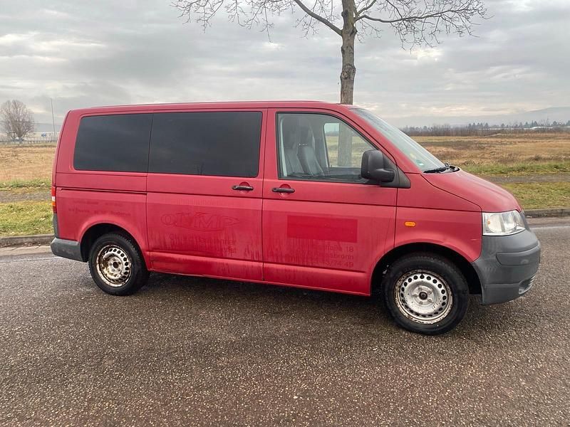 Gebraucht VW T5 105 PS (77 kW) 2006 Rot Van