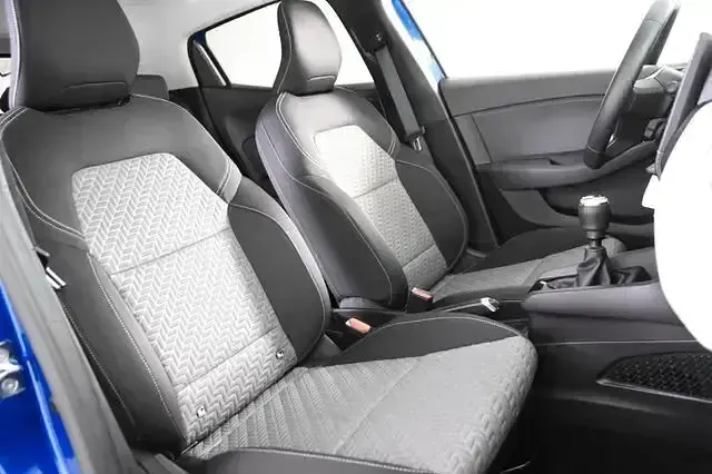 Gebraucht Renault Clio Evolution 101 PS (74 kW) 2022 Blau (metallic) Kleinwagen