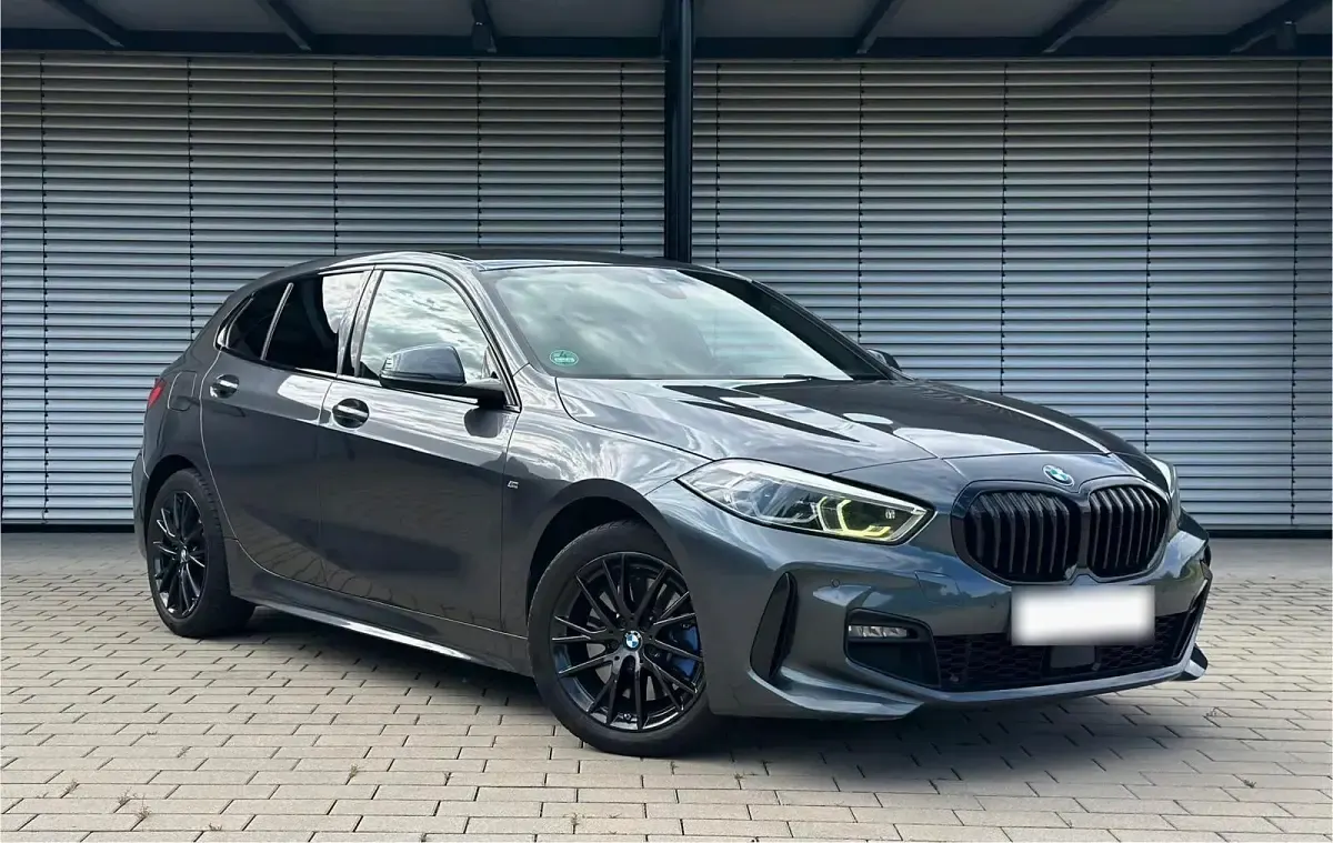 Gebraucht BMW 120 M Sport 190 PS (139 kW) 2020 Grau Limousine
