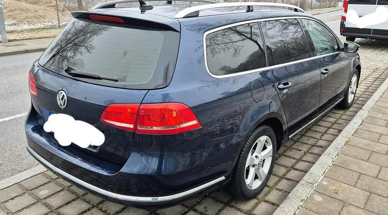 Usata VW Passat 211 CV (155 kW) 2012 Blu Station wagon