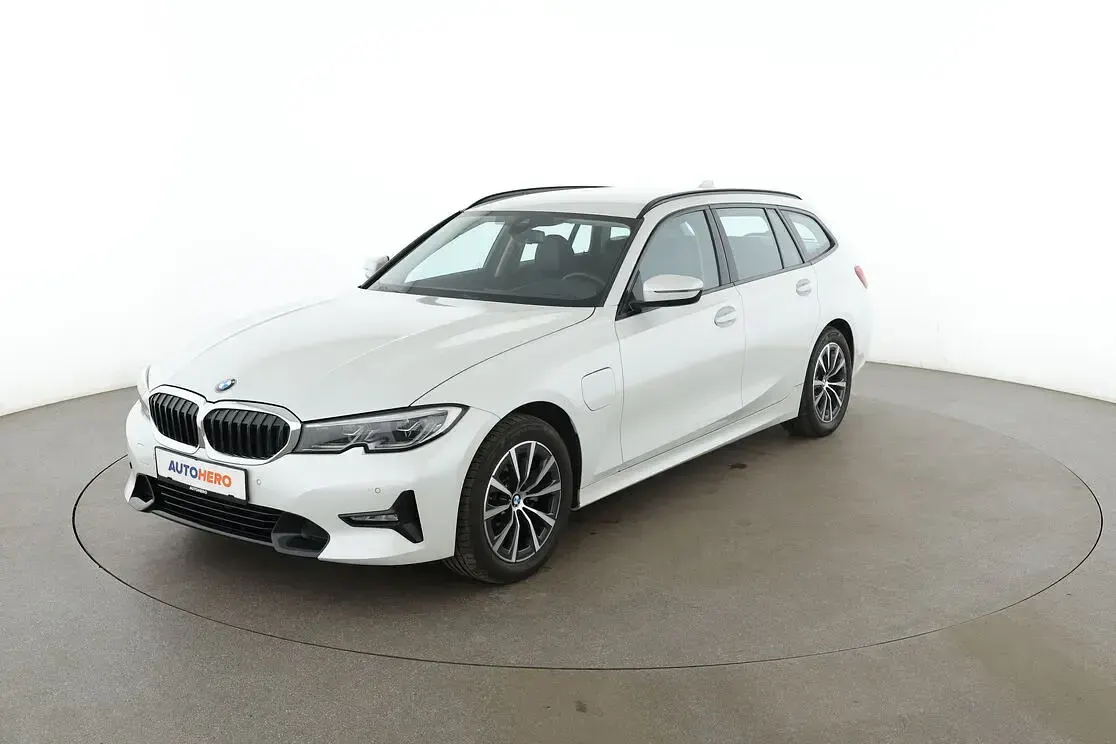 Gebraucht BMW 320e Sport Line 113 PS (83 kW) 2021 Kombi