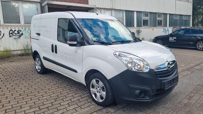 Gebraucht Opel Combo 90 PS (66 kW) 2017 Weiß Van / Kleinbus
