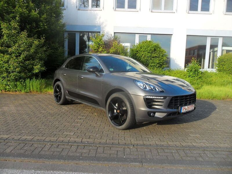 Grau Gebraucht 2015 Porsche Macan S SUV | 39.900 € (Superpreis) - Bild 1/4