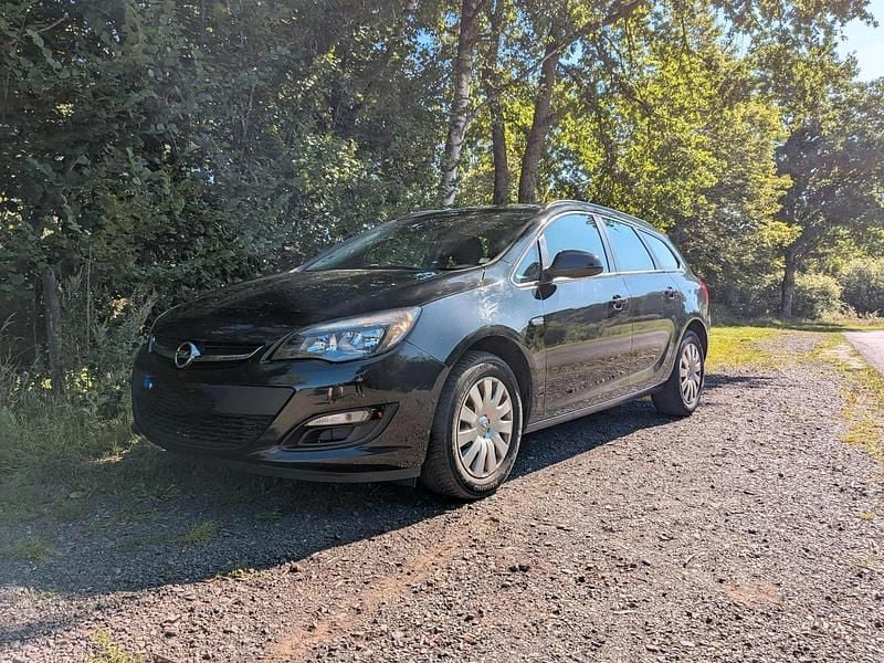 Schwarz Gebraucht 2016 Opel Astra Kombi | 4.800 € (Superpreis) - Bild 1/4