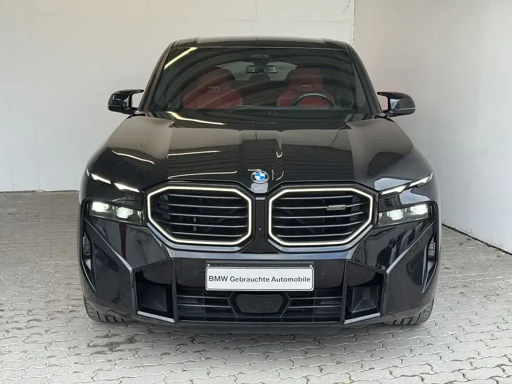 Gebraucht BMW XM Performance 653 PS (480 kW) 2023 Saphirschwarz met. SUV