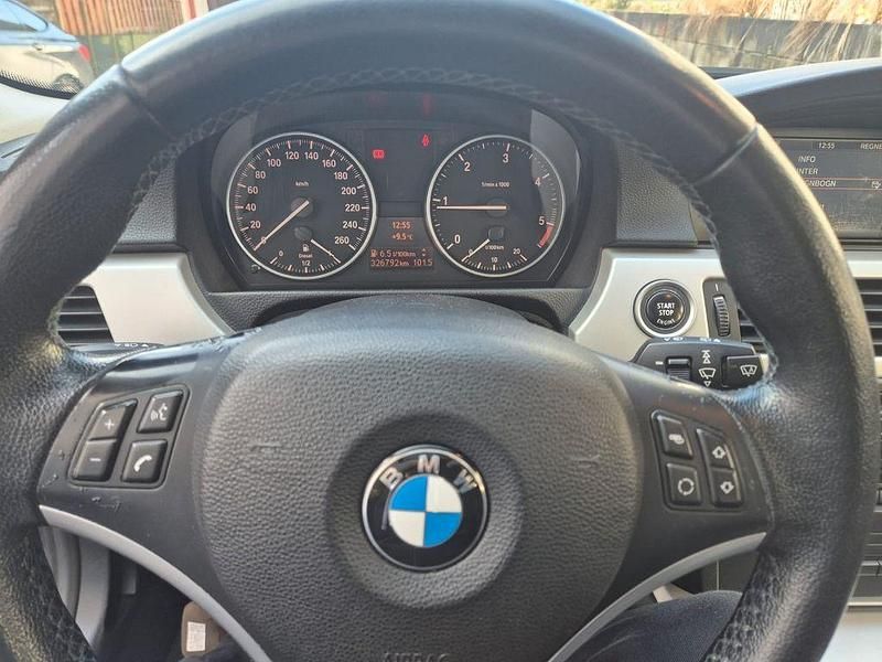 Gebraucht BMW 320 184 PS (135 kW) 2010 Schwarz Kombi