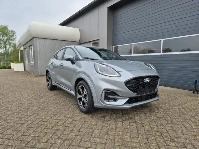 Solar silver metallic Neu 2025 Ford Puma ST-Line | 25.490 € (Superpreis) - Bild 1/2