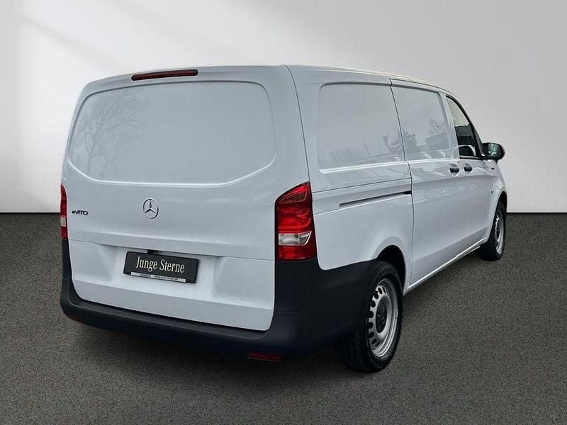 Gebraucht Mercedes e-Vito 85 kW (116 PS) 2021 Weiß Van / Kleinbus