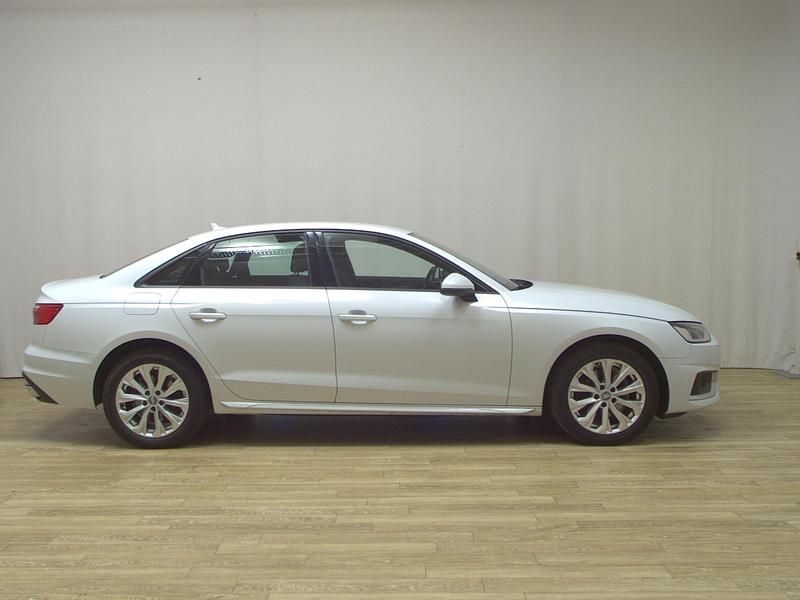 Weiss Gebraucht 2020 Audi A4 Advanced Limousine | 19.480 € (Fairer Preis) - Bild 1/4