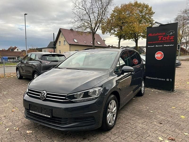 Gebraucht VW Touran Comfortline 150 PS (110 kW) 2021 Grau Van / Kleinbus