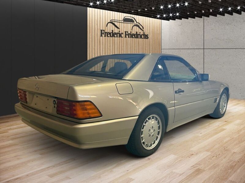Gebraucht Mercedes SL300 190 PS (139 kW) 1990 Silber Cabrio