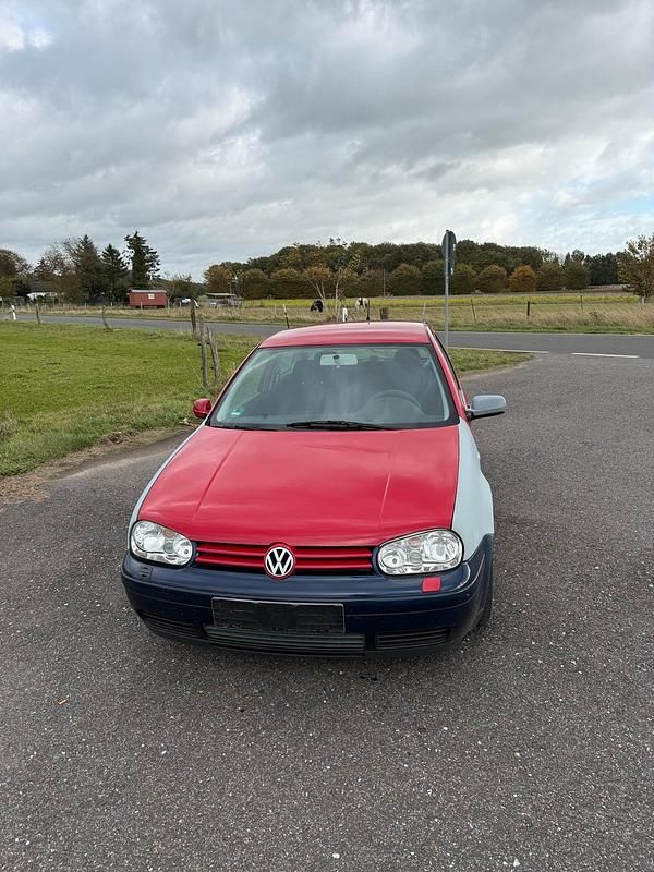 Rot Gebraucht 2001 VW Golf IV Coupé | 3.400 € - Bild 1/4