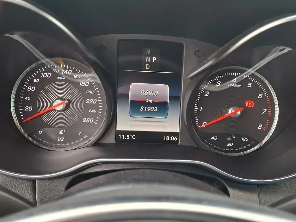 Gebraucht Mercedes C250 AMG line 211 PS (155 kW) 2017 Weiß Cabrio