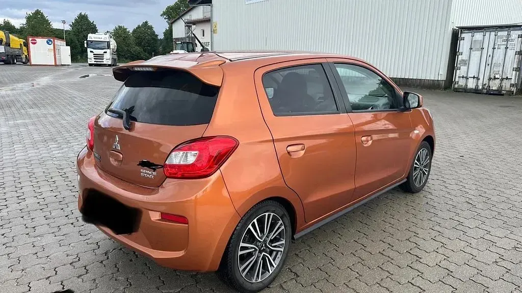 Gebraucht Mitsubishi Space Star Edition 80 PS (58 kW) 2018 Orange Kleinwagen