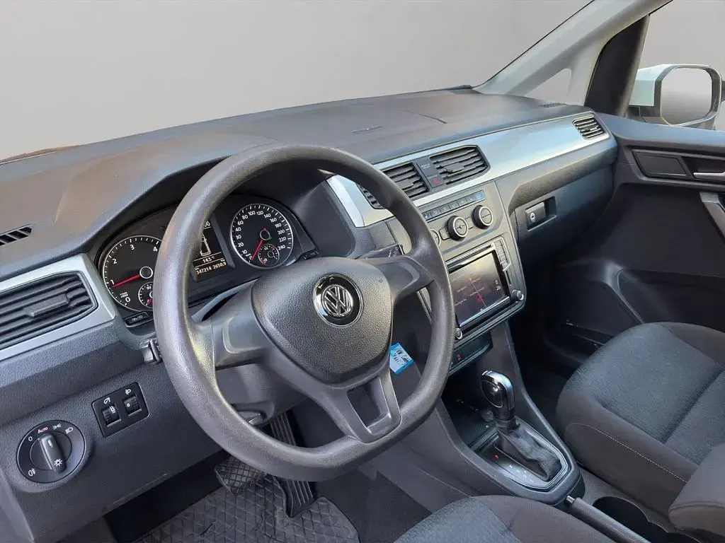 Second-hand VW Caddy Maxi Trendline 102 CP (75 kW) 2016 Alb Monovolum