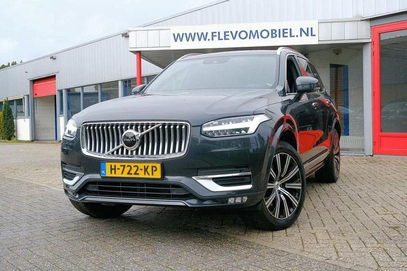 Grau Gebraucht 2020 Volvo XC90 Inscription SUV | 33.950 € (Etwas zu teuer) - Bild 1/4