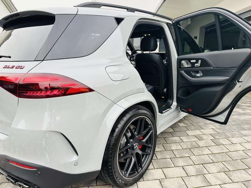 Grau Gebraucht 2025 Mercedes GLE53 AMG AMG SUV | 124.600 € - Bild 1/4
