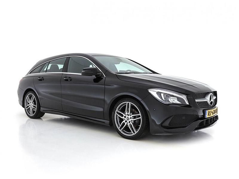 Schwarz Gebraucht 2018 Mercedes CLA180 Shooting Brake Business Kombi | 15.944 € (Fairer Preis) - Bild 1/4