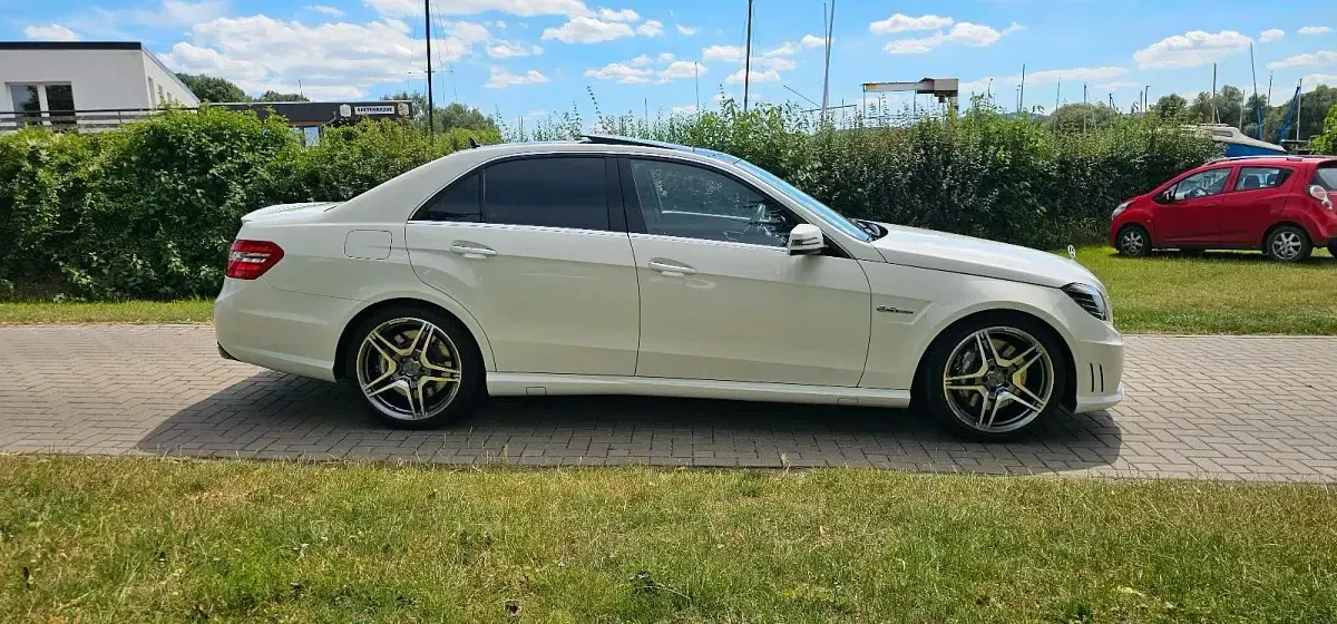 Gebraucht Mercedes E63 AMG AMG 525 PS (386 kW) 2010 Weiß Limousine