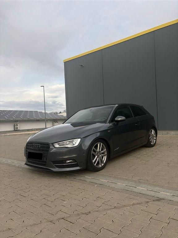 Gebraucht Audi A3 S-Line 110 PS (80 kW) 2015 Grau Limousine