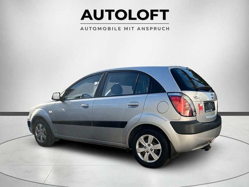 Gebraucht Kia Rio EX 97 PS (71 kW) 2009 Silber Kleinwagen