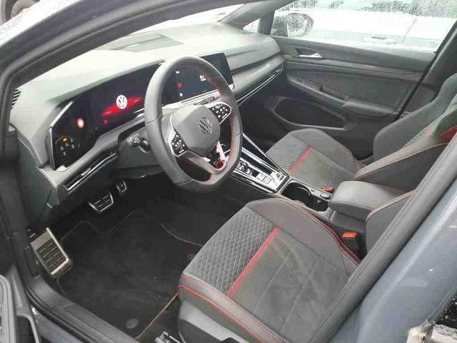 Gebraucht VW Golf VIII GTI Clubsport 300 PS (220 kW) 2024 Delfingrau metallic Limousine